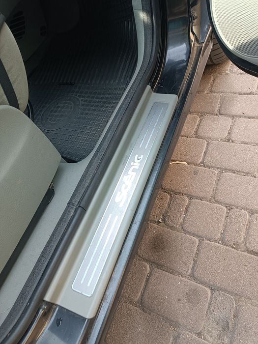 Renault Scenik |