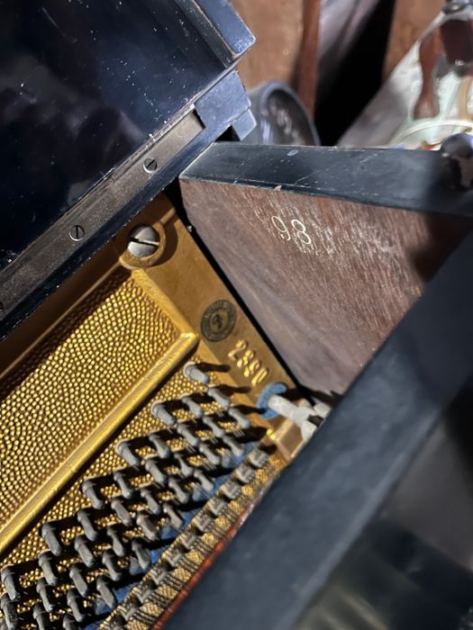 Pianino August Förster Löbau ok. 1930 r. | nr seryjny 62301 | pełna żeliwna rama