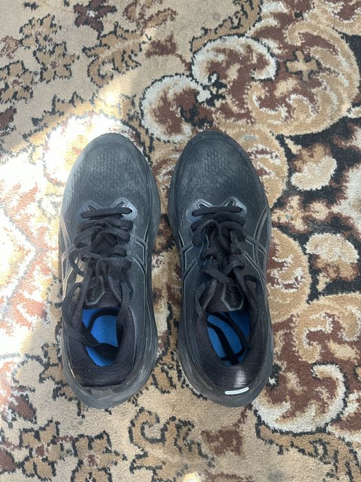 Продам кросовки Asics gel-kayano 30