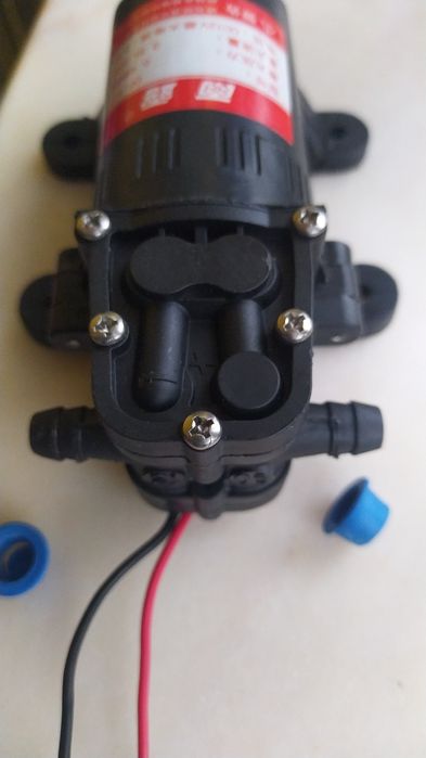 Bomba de água 12v. De diafragma, Nova