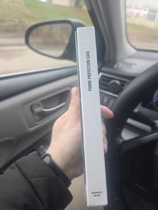 Продаю новий чохол для iPhone 15 Pro Max.