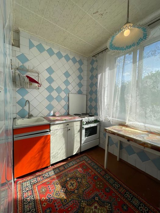 Продам двухкомнатую квартиру  на Алексеевке
