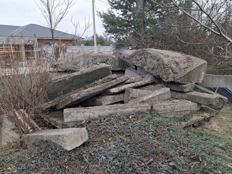 Бетонні фундаментні подушки та плити безкоштовно