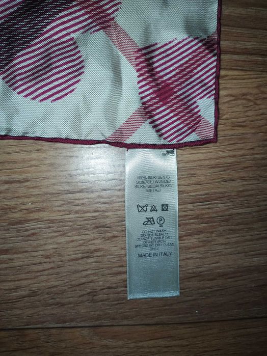 Burberry silk scarf густка шовк
