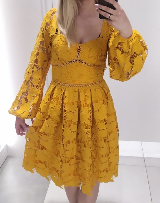 Sukienka koronkowa żółta boho