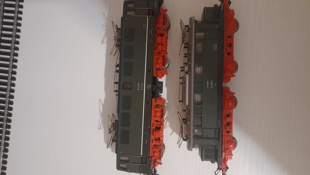 Ж.д. модель электровоза тепловоза BR 130 BR 244 E 42  Piko  HO 1/87