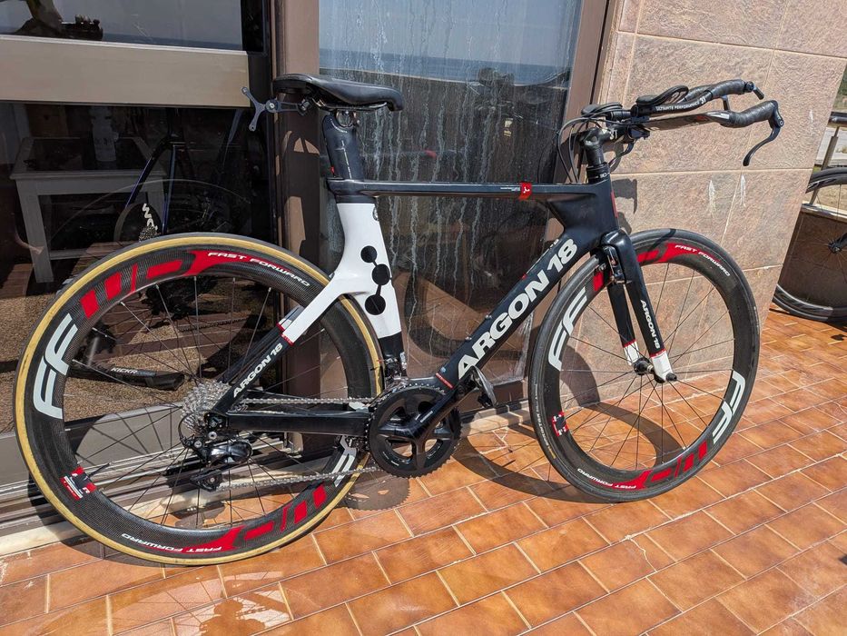 Argon 18 E116 TT M (54) + Rodas de Carbono Fast Forward + Selim Specialized