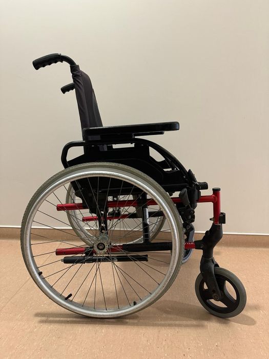 Cadeira Rodas em Bom Estado