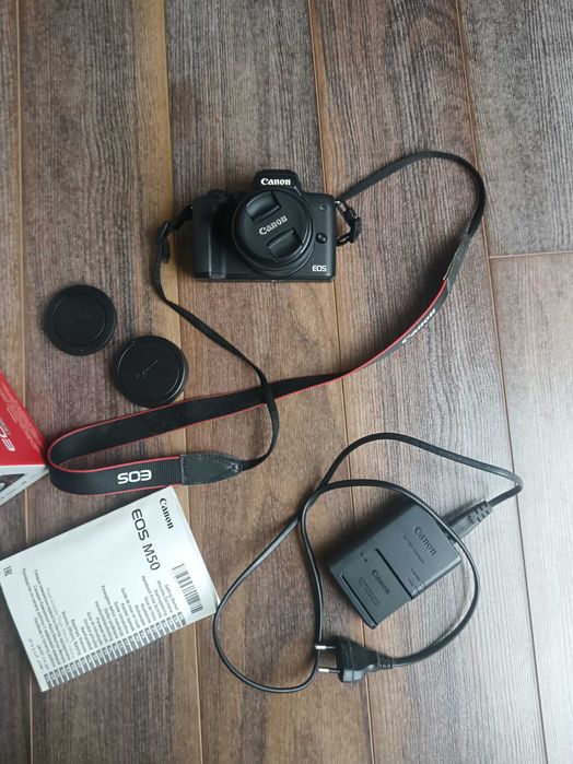 Canon EOS M50 + lente 15-45mm — Caixa + Carregador