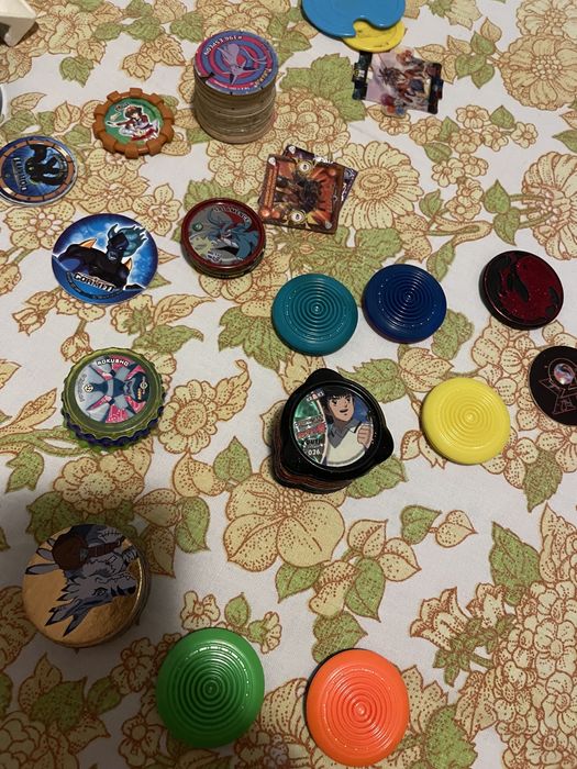 Vendo varias coleções de tazos