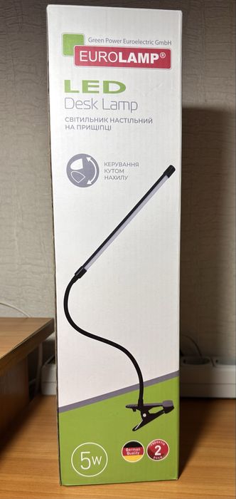Світильник настільний на прищіпці
