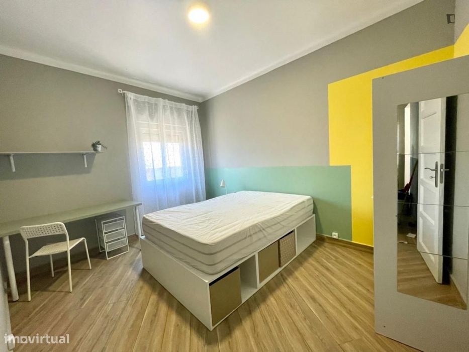 Quarto - localizado em Santarem