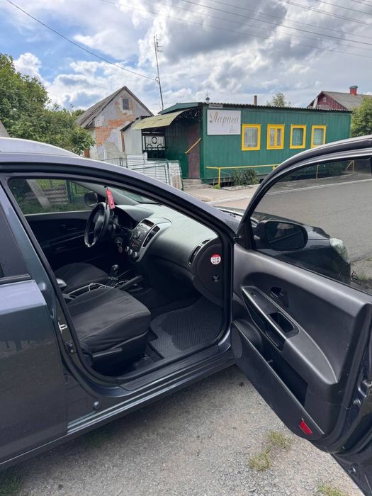 Продам kia ceed 2009