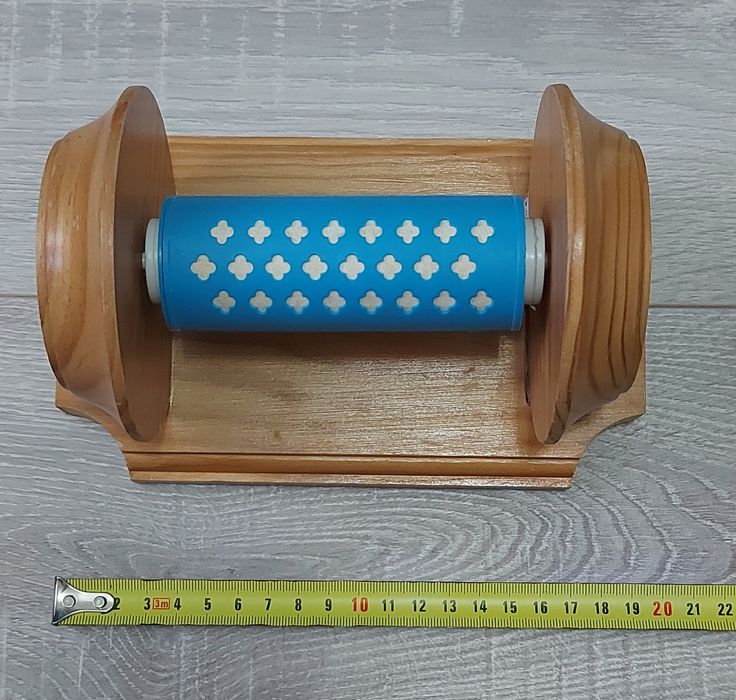 Аксессуары для ванной комнаты из дерева и керамики