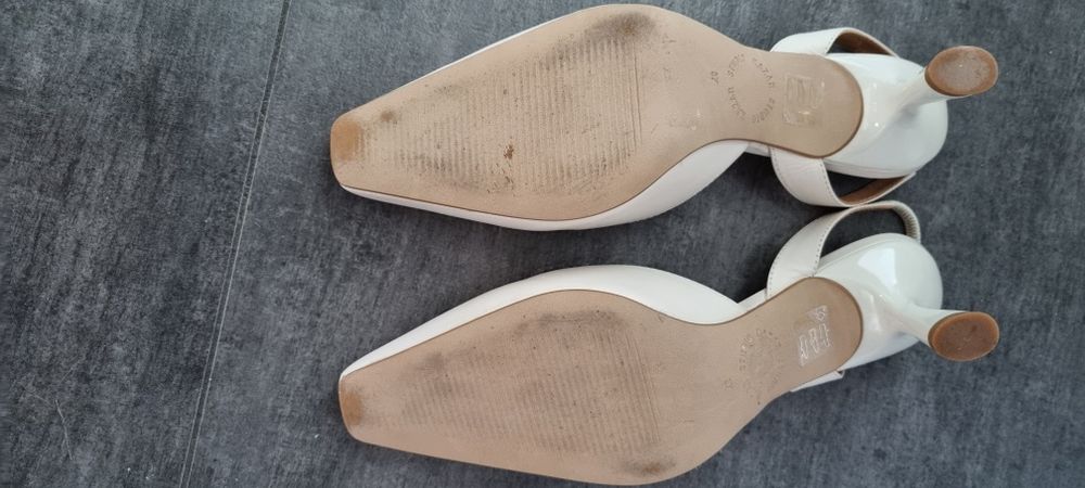 Buty damskie w kolorze ecru