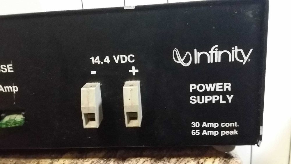 Transformador de  12v  para 220