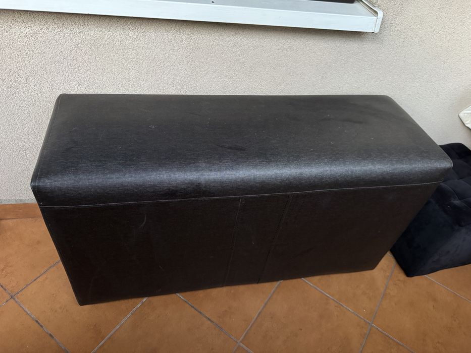 Solidna ławka / pufa przyścienna czarna 106 cm