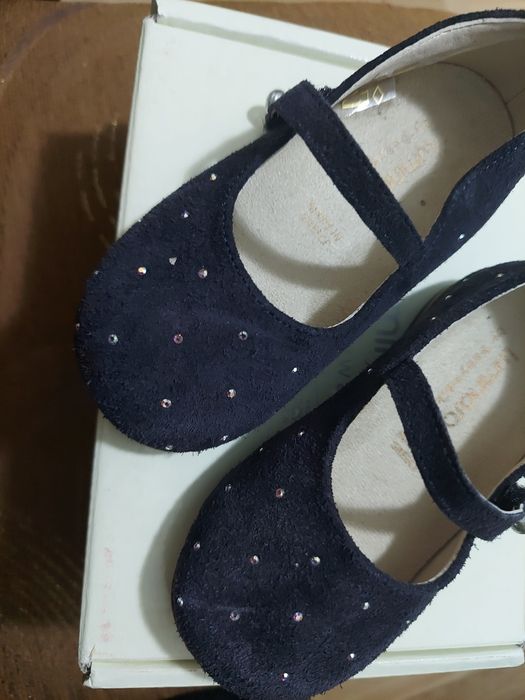 Продам туфлі на дівчинку. Оригінал