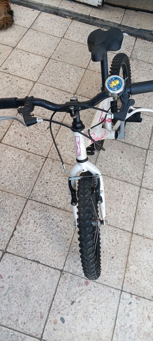 Bicicleta  de criança  com pouco uso