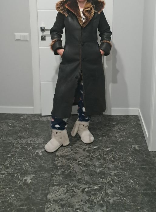 Продам плащ зима кожа нат