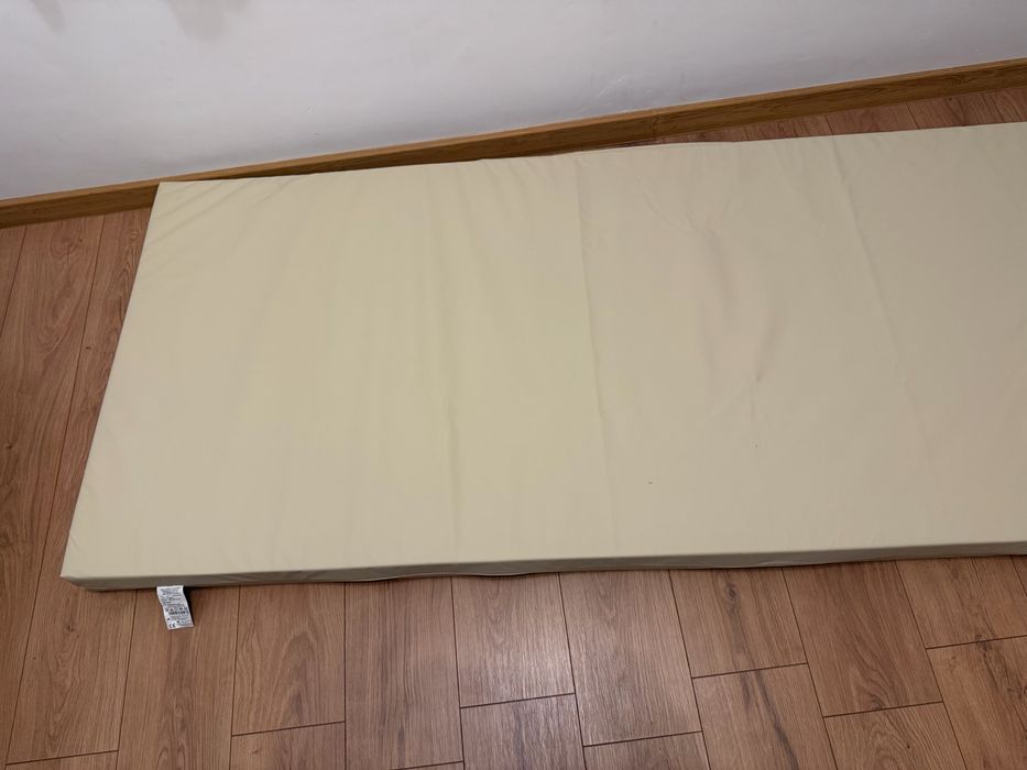 Materac z pokrowecem PL 200x90