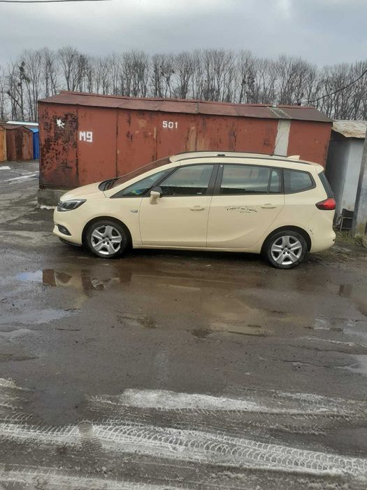 Opel Zafira C Restyling 2017