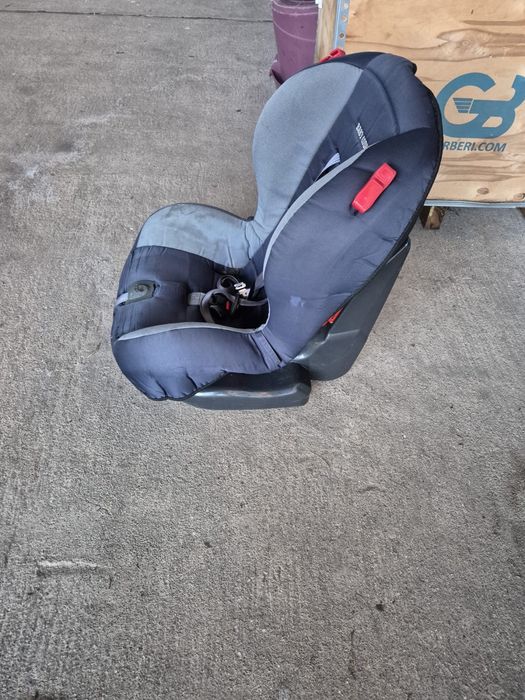 Cadeirinha bebe usada