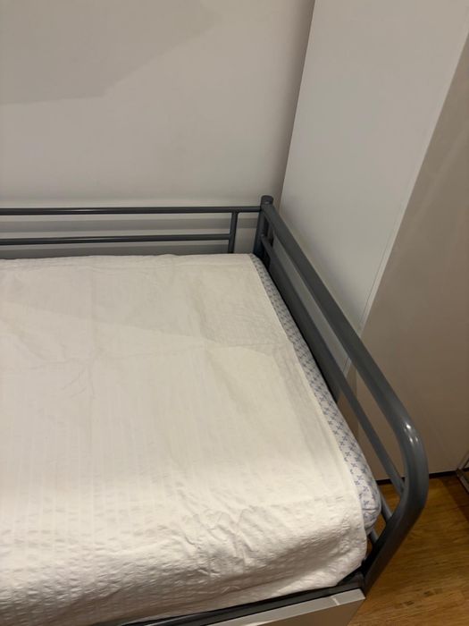 Vendo cama de ferro ikea