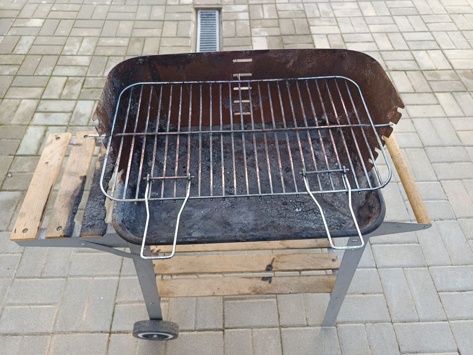 Grelhador a Lenha