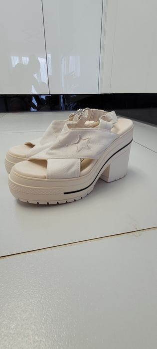 Sprzedam Sandały Converse