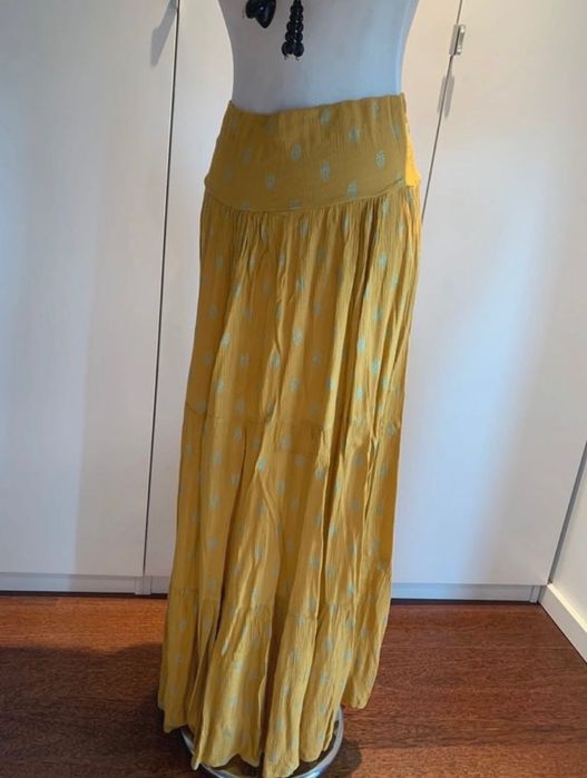Saia comprida amarelo torrado