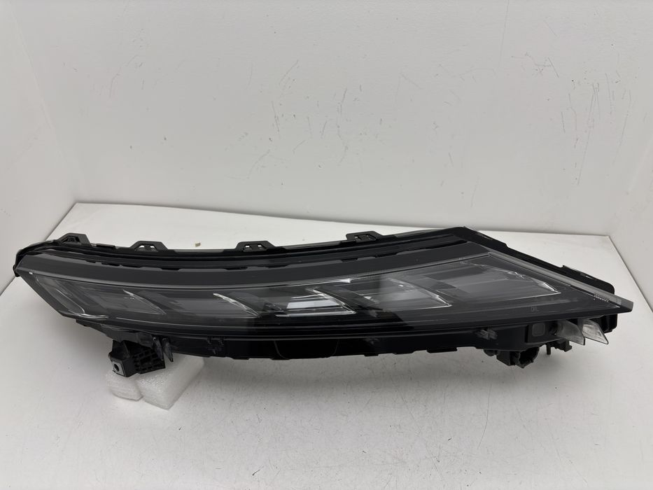 Фара права, поворот, DRL Mitsubishi Outlander 4 2022-2024 USA