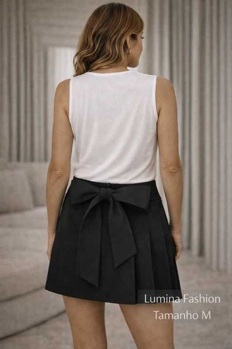 Mini saia (skort) da Lumina Fashion assimétrica de alfaiataria