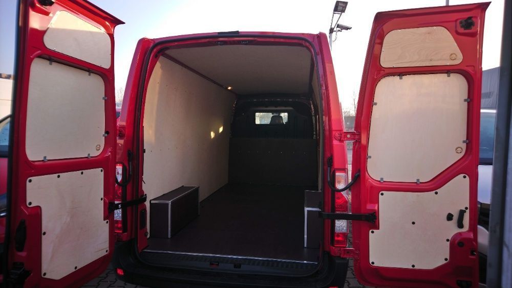 Opel Movano L2H2 Zabudowa busa ze sklejki
