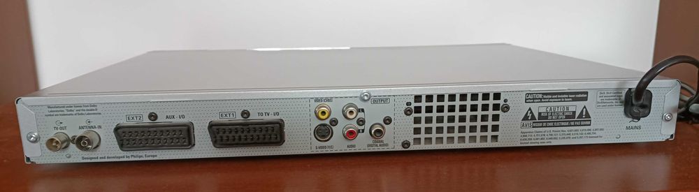 Nagrywarka Philips DVDR 3450H z pilotem