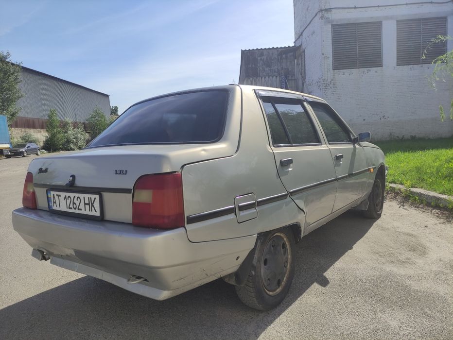 Славута 2009 год 1.3 инжектор люкс