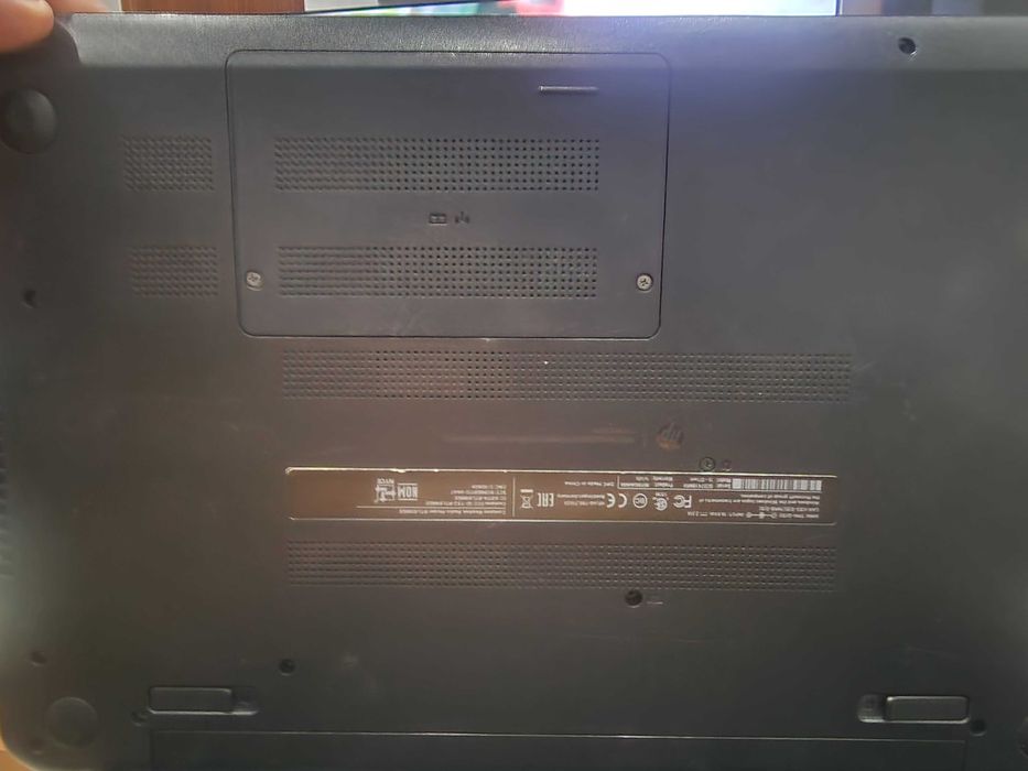 Portatil HP 15 Win 10 / 4GB / 500Gb