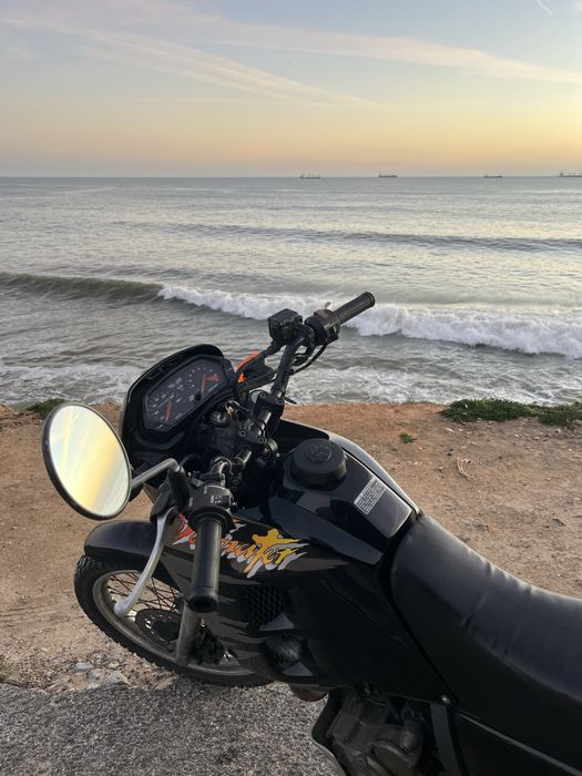 Honda NX250 dominator