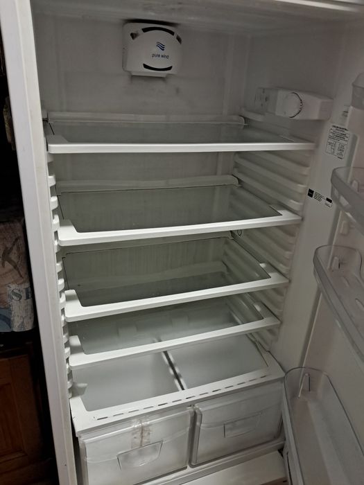 Frigorífico com congelador indesit  Class A+436855229530787843