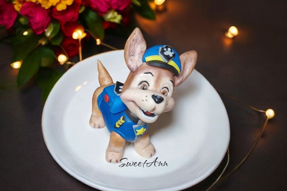Chase psi patrol dekoracja figurka na tort