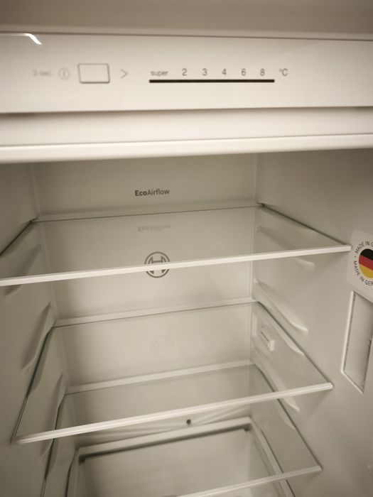 Frigorífico combinado Bosch kiv86nse0