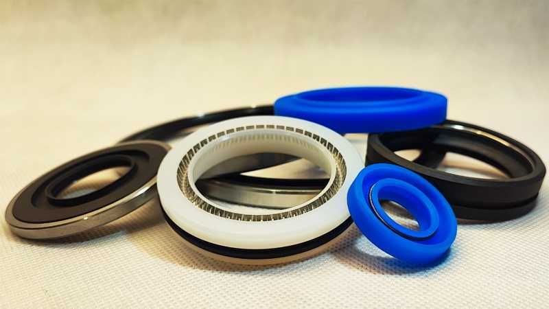 Uszczelki do siłowników – precyzyjne wykonanie metodą toczenia CNC