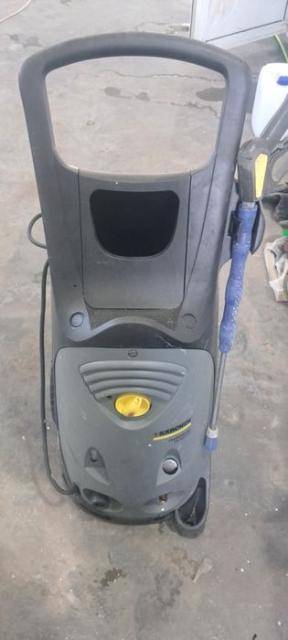 Продам KARCHER Professional HD 10/21-4S