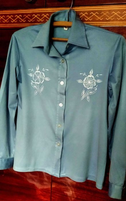 Женские свитера, трикотажные  кофты  и шерстяные брюки