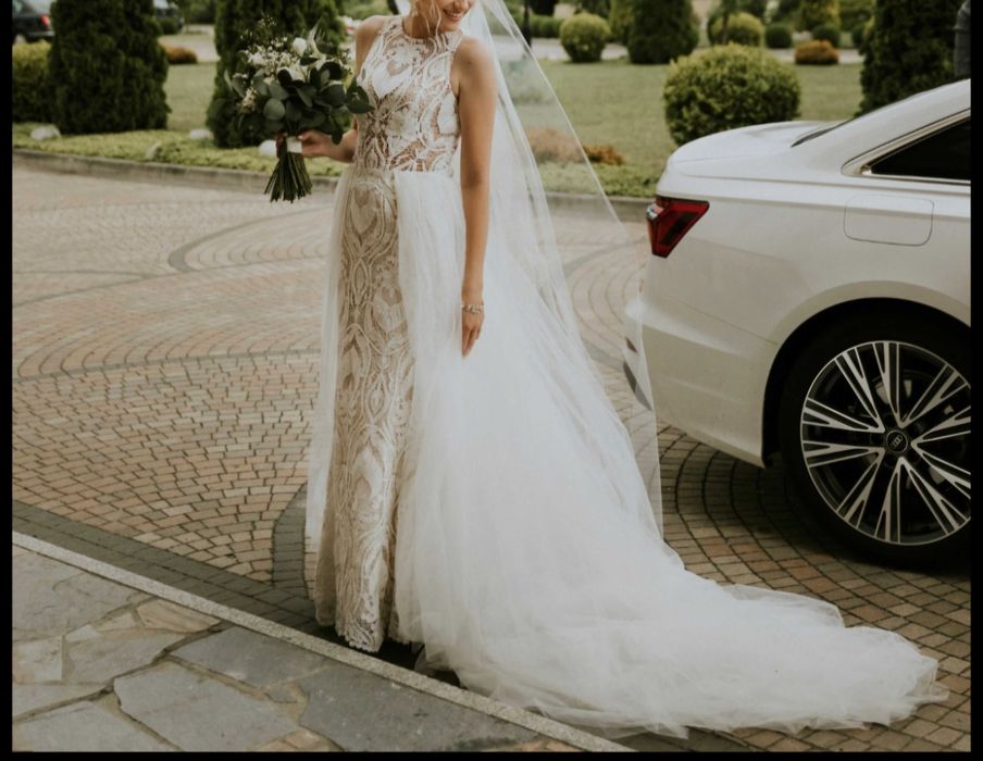 Suknia ślubna koronkowa rybka