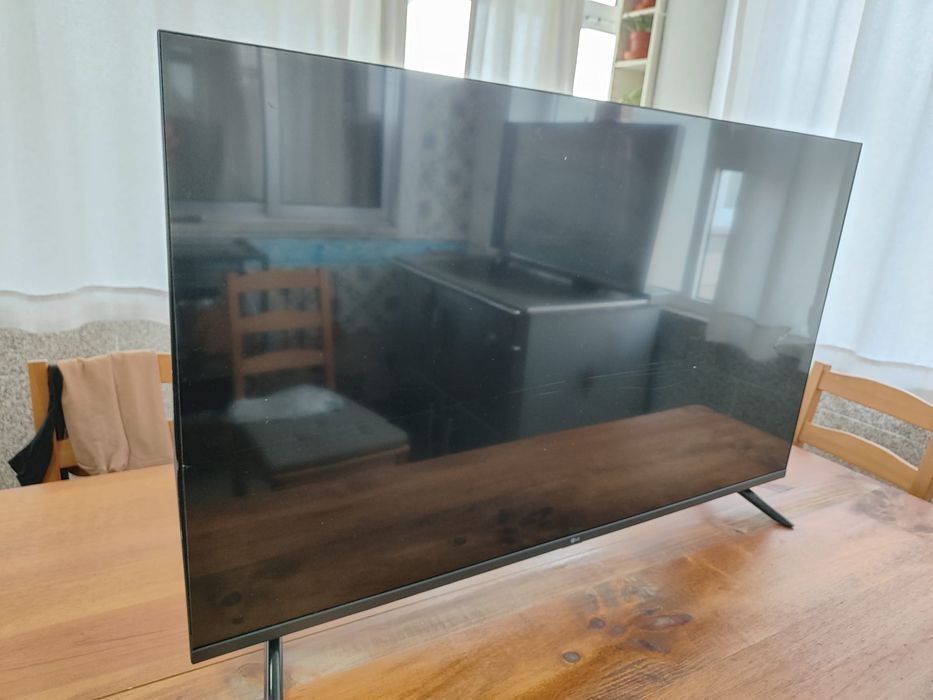 TV  LG  43   para peças.