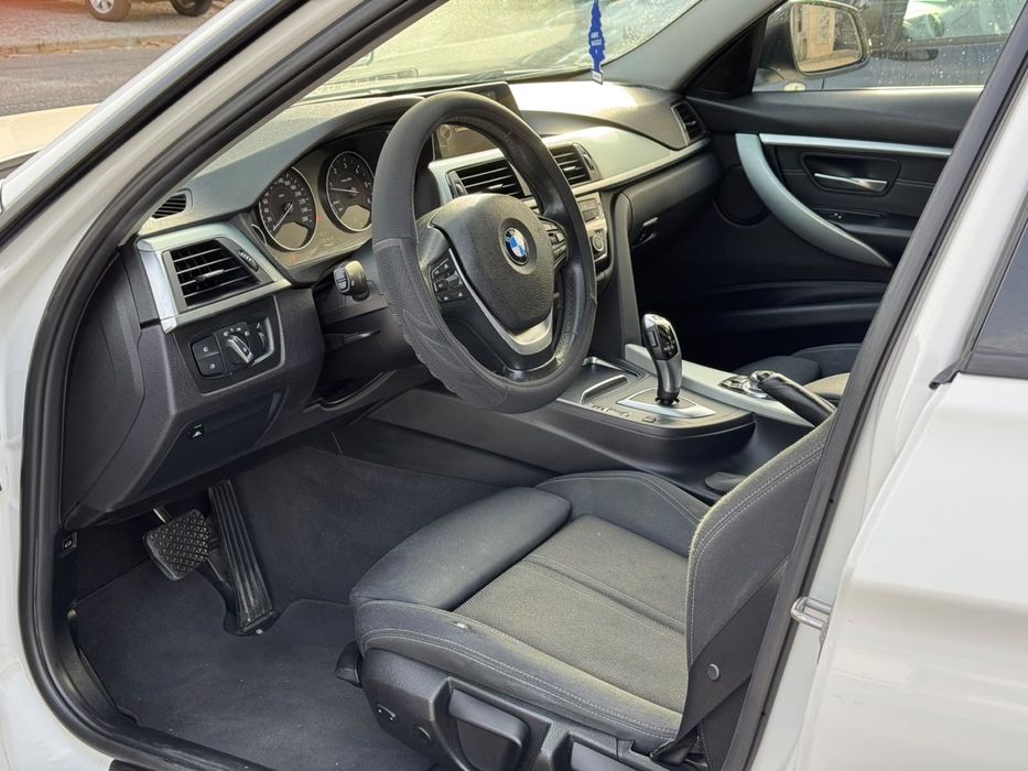 BMW 320d Sport-Line Lci 190cv Auto - 16