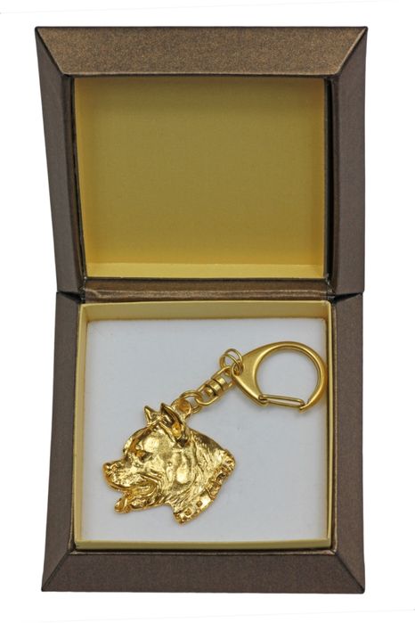 Amerykański Staffordshire terrier brelok pozłacany w pudełku Art-Dog