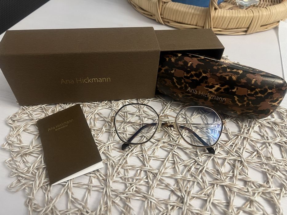 Oprawki Anna Hickmann