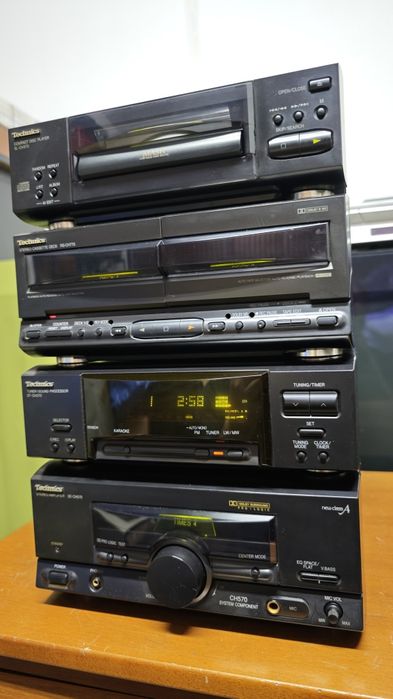 Mini sistema som Technics CH570